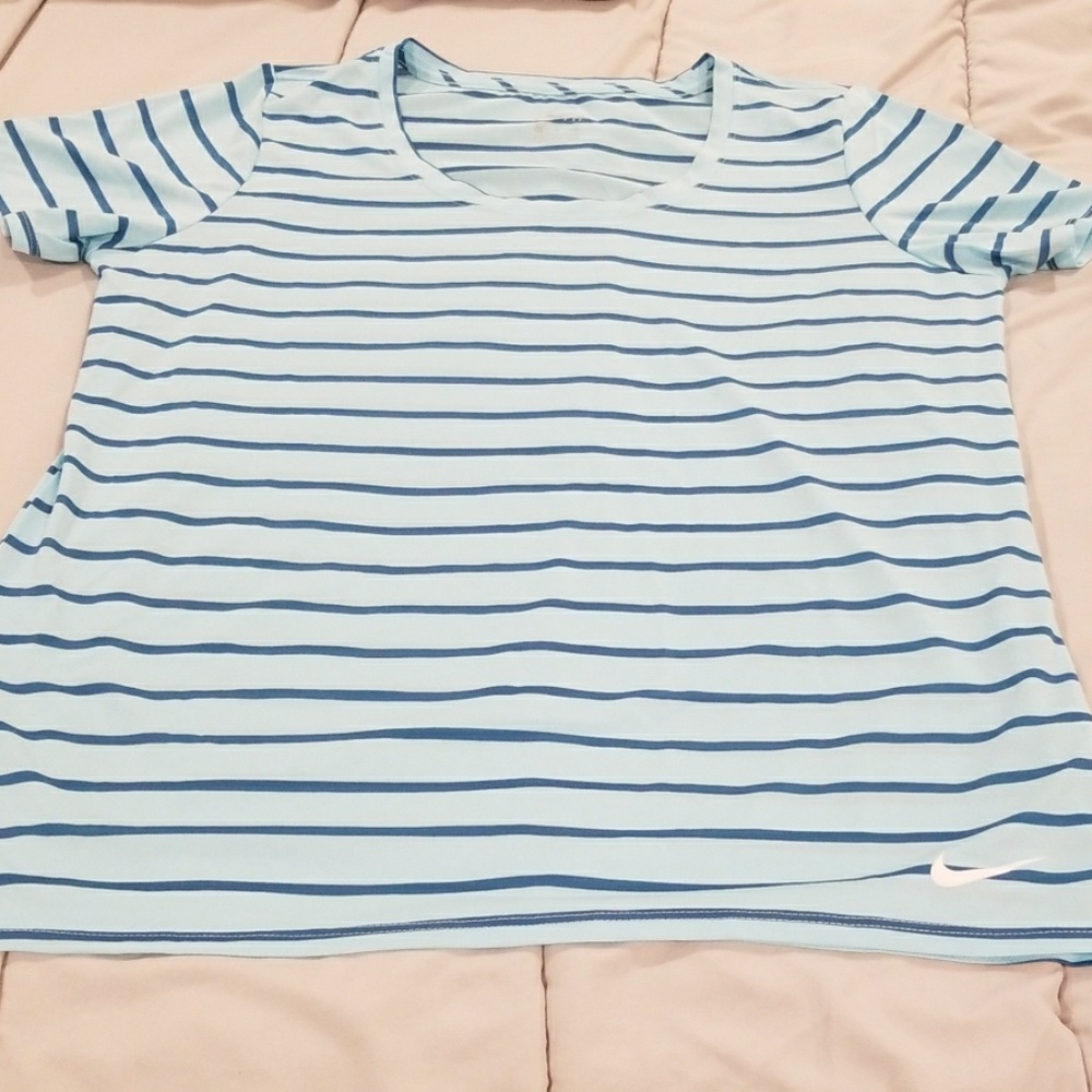 Brand new w/o tags nike dri fit shirt